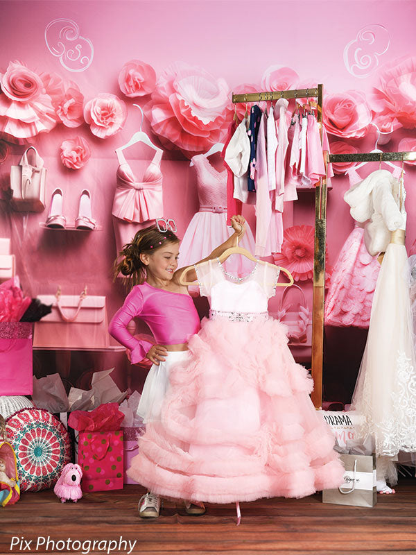 Barbie Photoshoot  Photography studio decor, Barbie, Barbie party  decorations