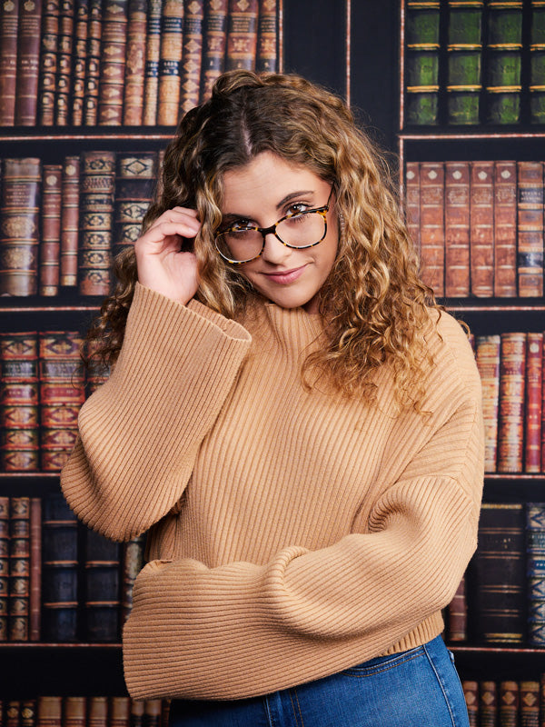 大辞典　desk  カラー写真付き辞典　アンティーク　レトロ Antique Bookcase Backdrop - Denny Mfg