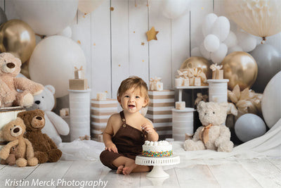 Gold & White Balloon Bliss Cake Smash Backdrop