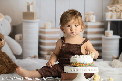 Gold & White Balloon Bliss Cake Smash Backdrop