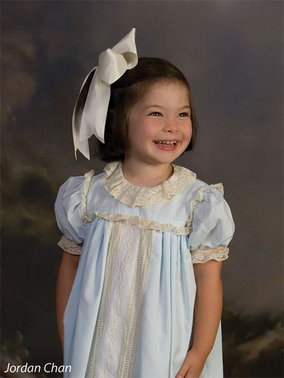 Ideal for enchanted children’s sessions or fairytale themes.