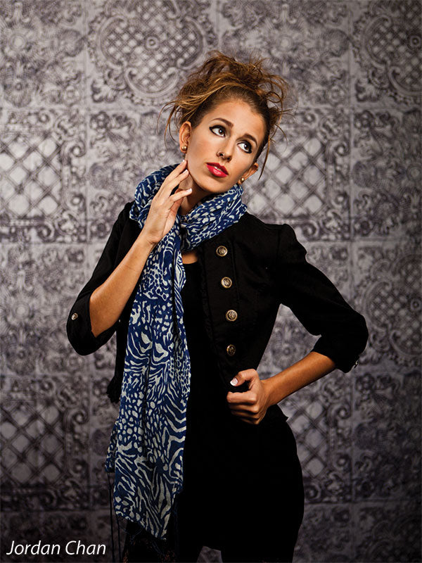 Vintage-inspired gray backdrop for portraits and fine art.