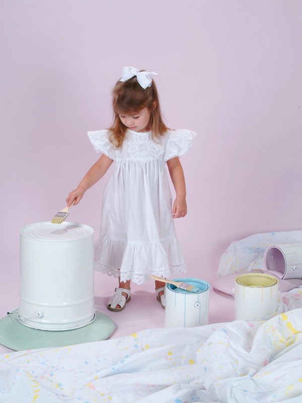 Spilled Paint Can Prop Set