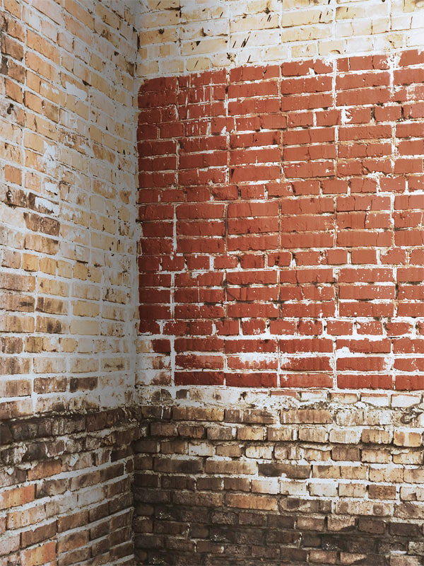 Rustic Red and White Brick Corner Photography Backdrop - Rustic red and white brick corner photography backdrop with distressed bricks, ideal for vintage and industrial-themed photoshoots.