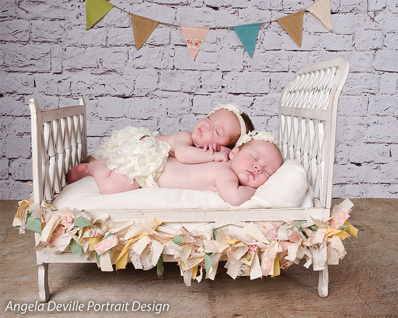 White Brick Wall hotography Backdrop